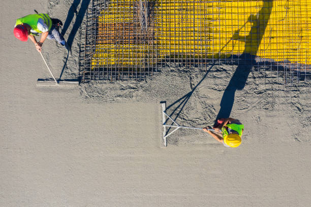 Best Concrete Demolition Services  in Country Clu, MO